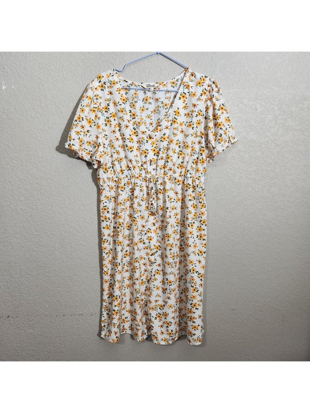 Mint Of Blush Floral Dress Womens L White Short Sleeve Casual Fit Button Waist
